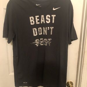Men’s Nike Shirt